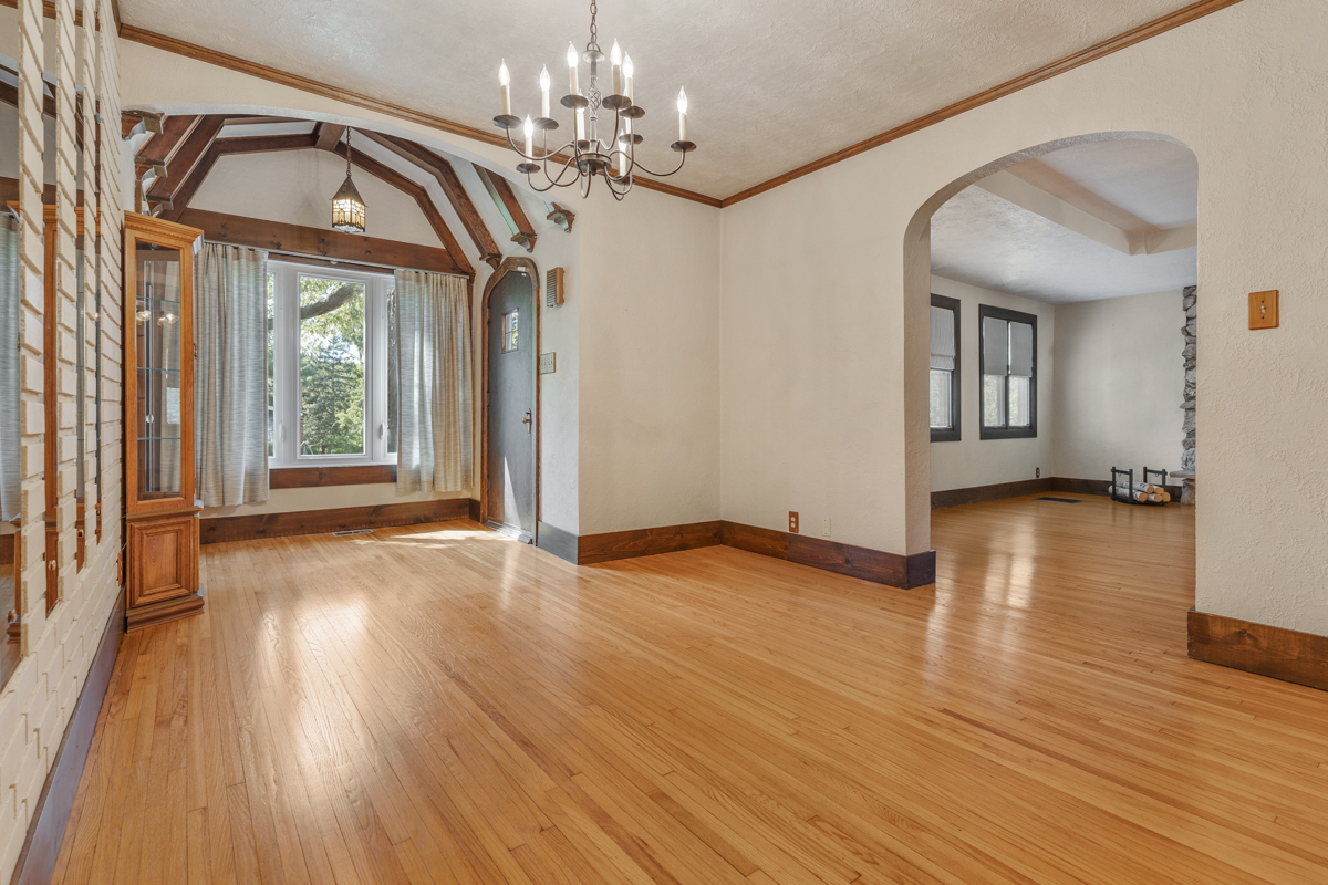 18633 Main Street Mokena, IL 60448 - Photo 11 of 24 a view of livingroom with hardwood floor and window