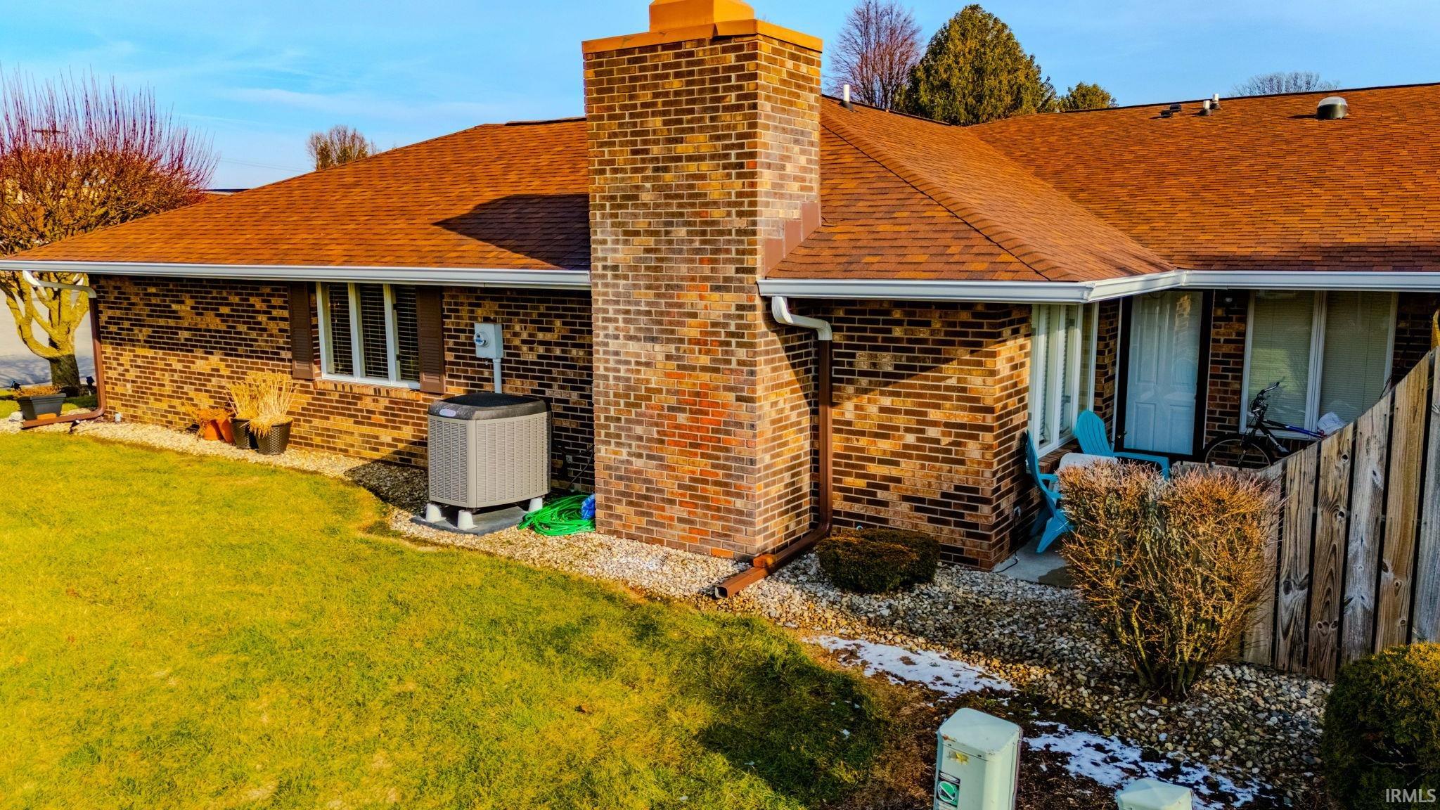 874 East Bell Drive Marion, IN 46953 - Photo 2 of 25