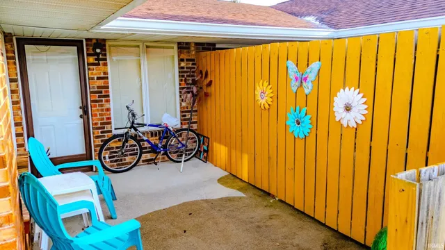 $179,900 | 874 East Bell Drive, Marion, IN 46953