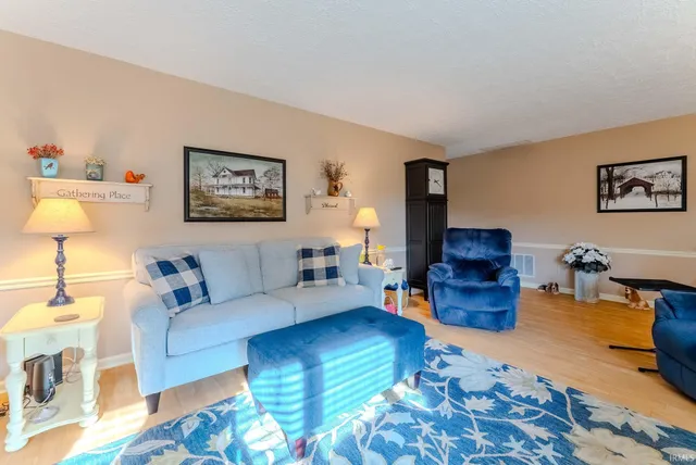 $179,900 | 874 East Bell Drive, Marion, IN 46953