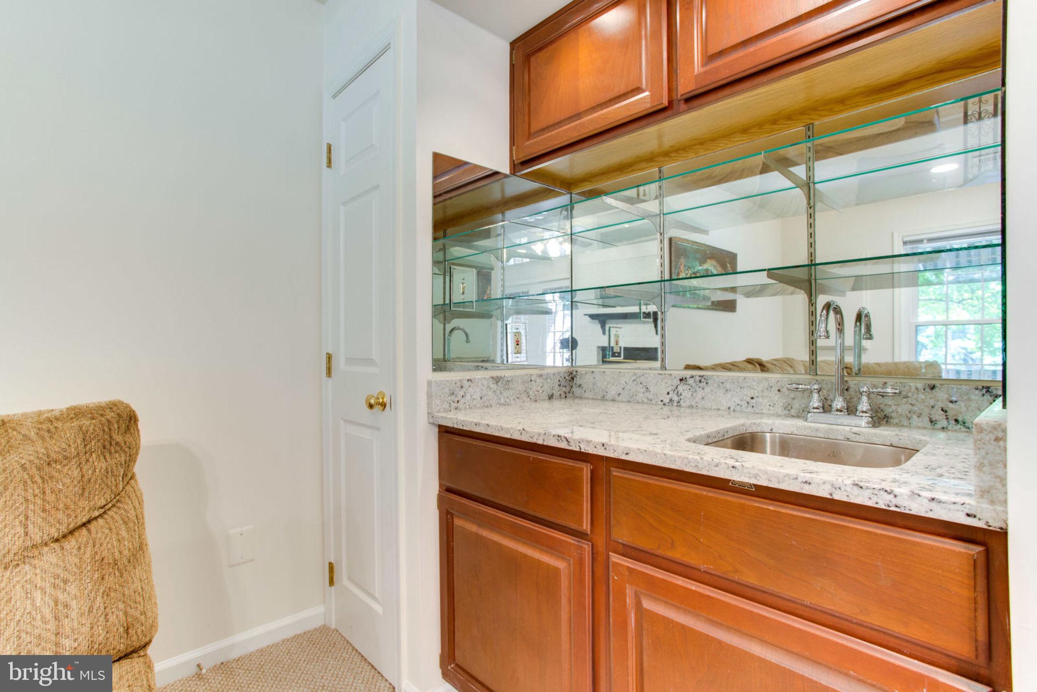 3841 Inverness Road Fairfax, VA 22033 - Photo 24 of 37 Gallery Image 24
