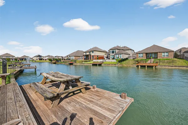 a view of a lake with houses