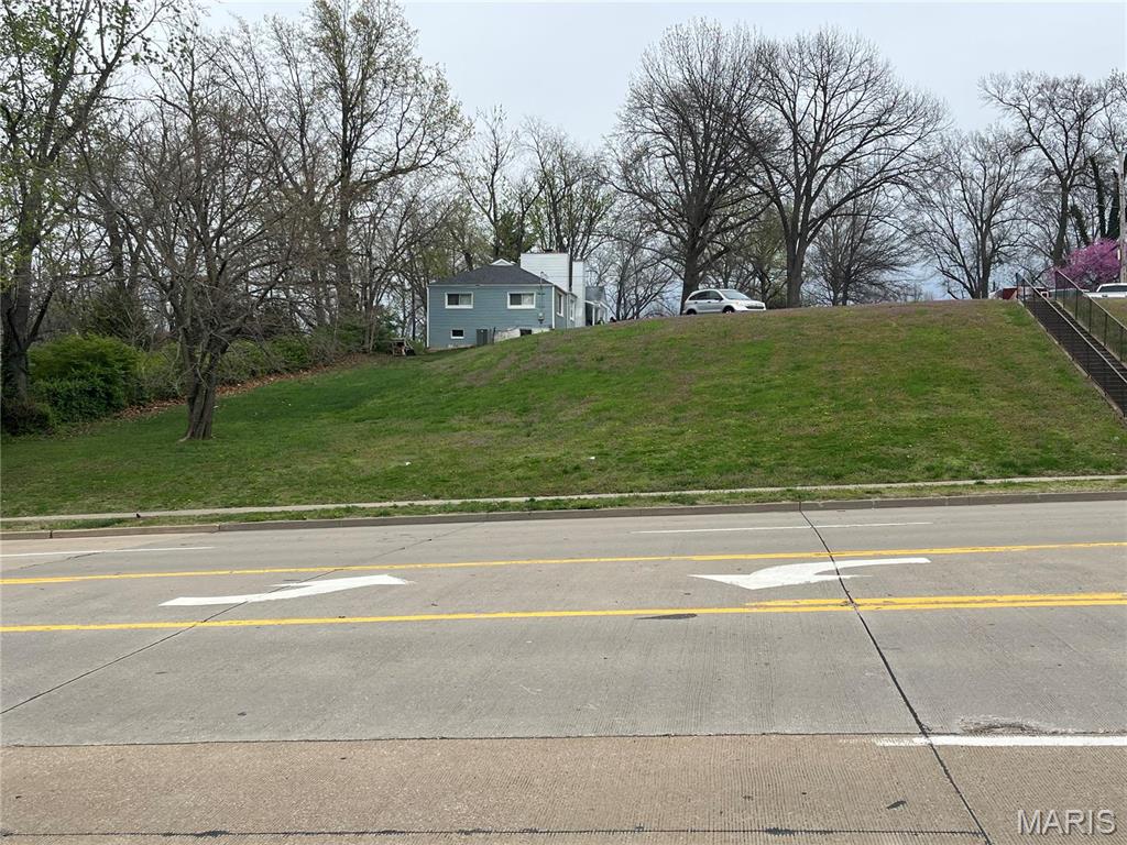 3001 Ashby Road St. Louis, MO 63114 - Photo 7 of 15