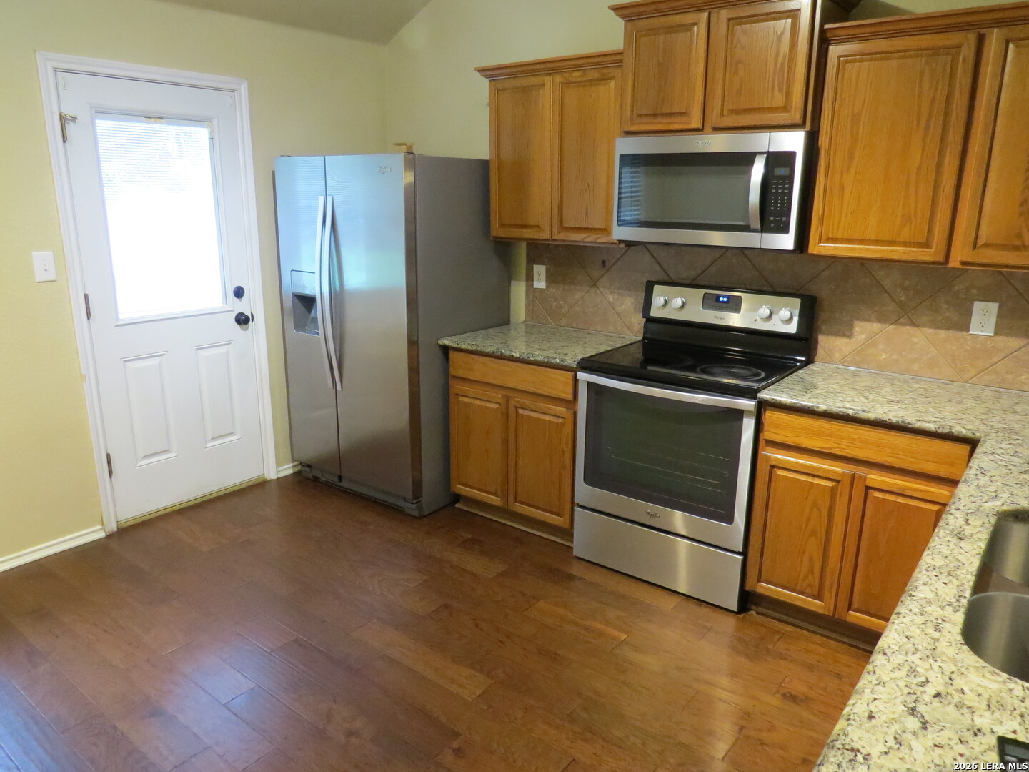 124 Brook View Cibolo, TX 78108 - Photo 8 of 23