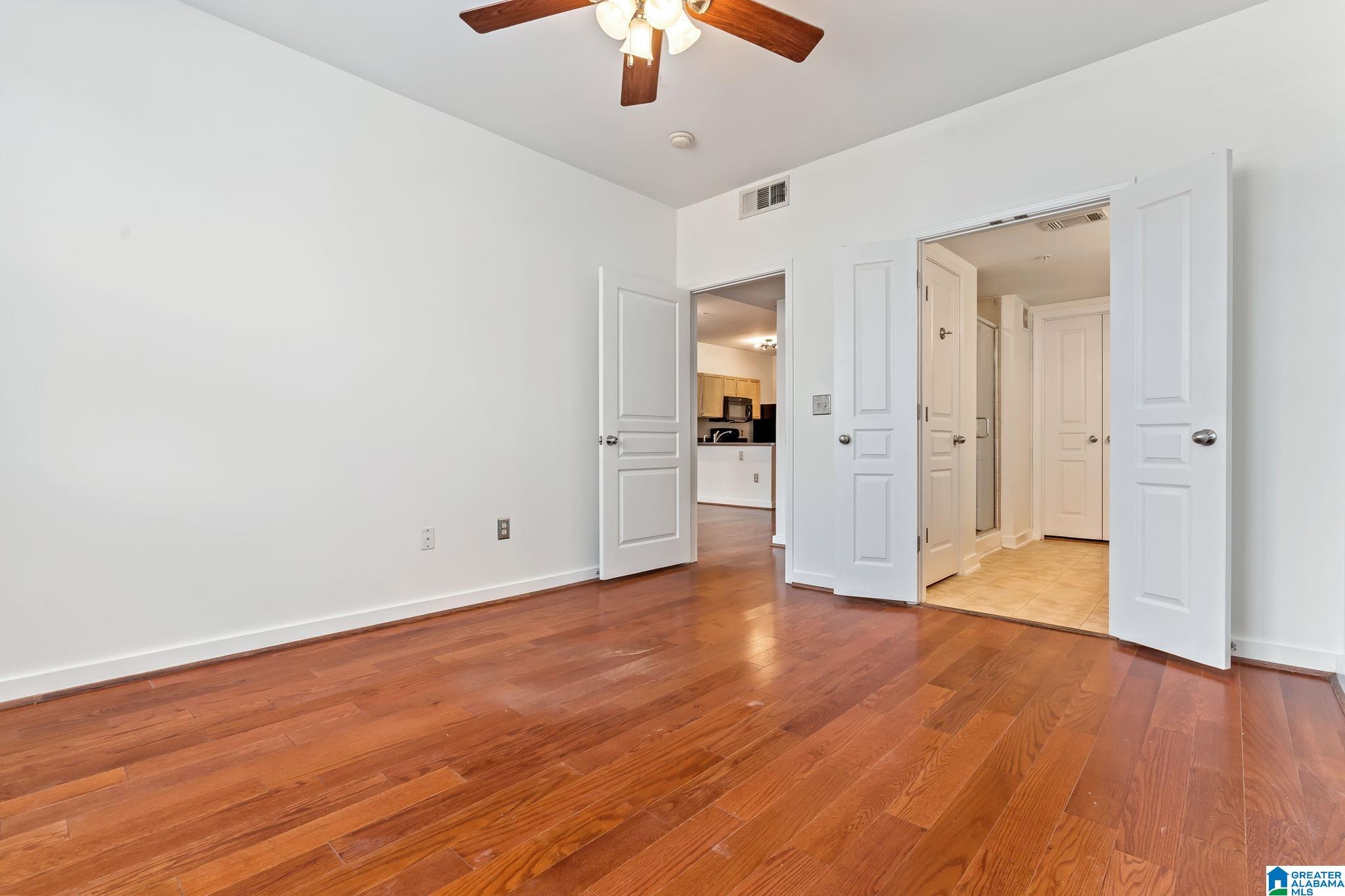 401 20th Street South, Unit 309 Birmingham, AL 35233 - Photo 16 of 37