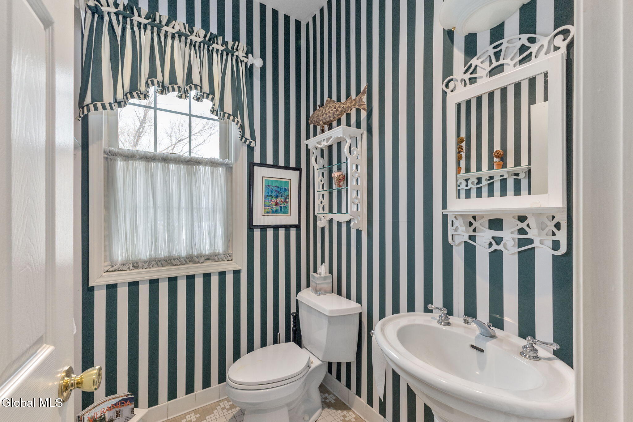 158 Kaydeross Park Road Saratoga Springs, NY 12866 - Photo 23 of 46 18-158KayderossParkRd_18