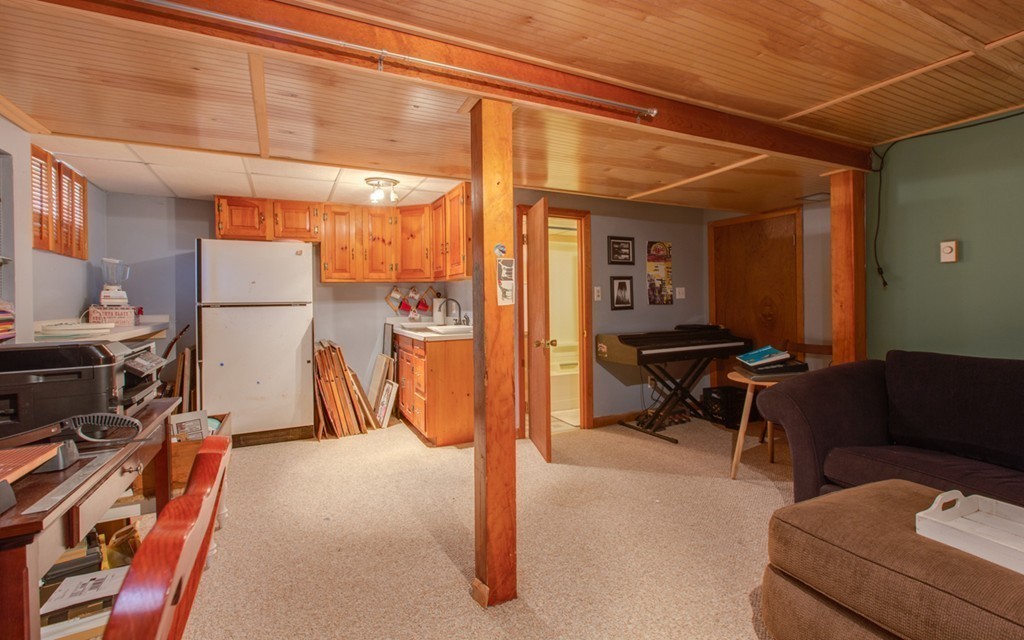 199 West Meadow Road Lowell, MA 01854 - Photo 26 of 27 Gallery Image 26