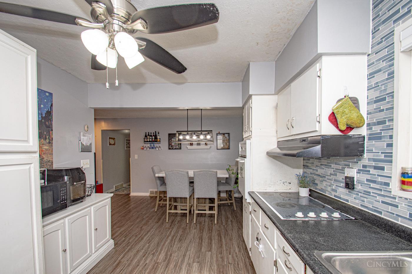 2092 East David Road Kettering, OH 45440 - Photo 7 of 33