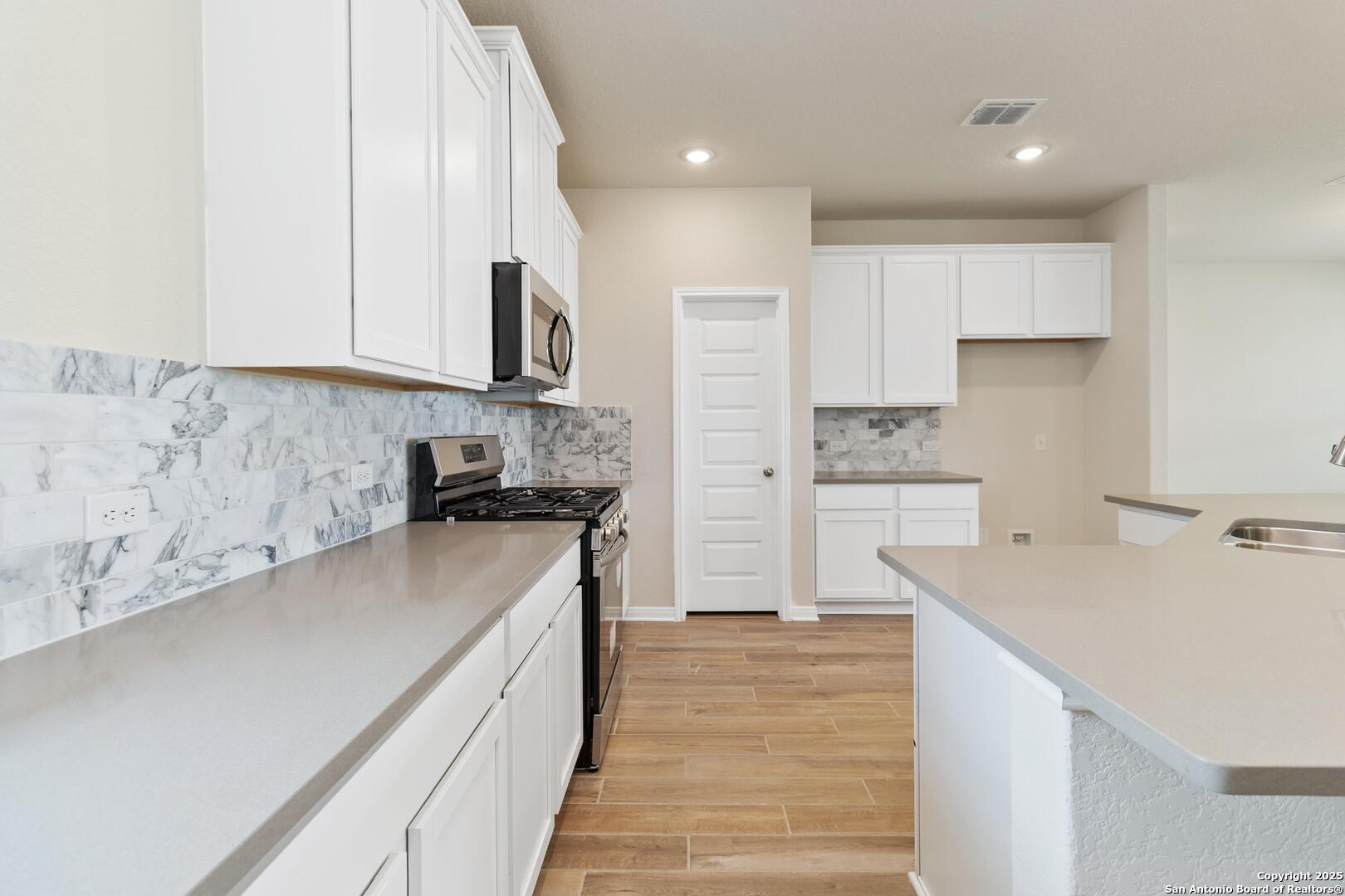 20987 Pleasanton Road San Antonio, TX 78264 - Photo 15 of 29