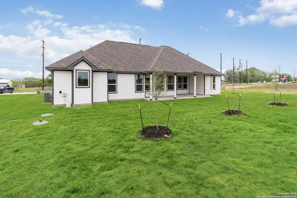 $494,990 | 20987 Pleasanton Road, San Antonio, TX 78264