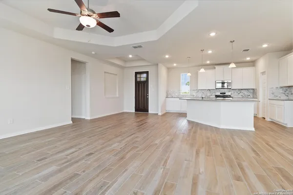 $494,990 | 20987 Pleasanton Road, San Antonio, TX 78264