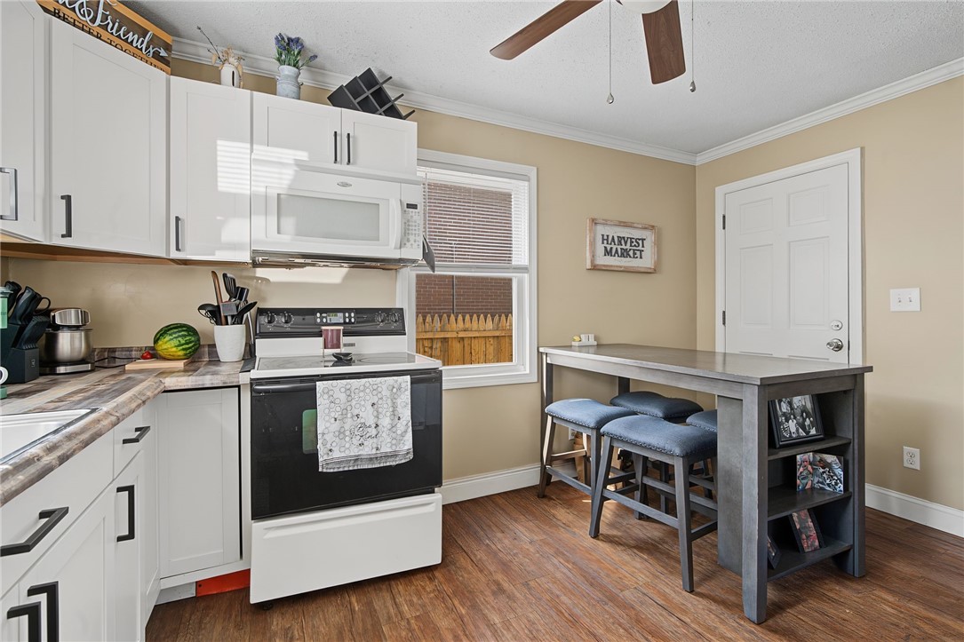 348 Park Place Woonsocket, RI 02895 - Photo 9 of 39 Gallery Image 9