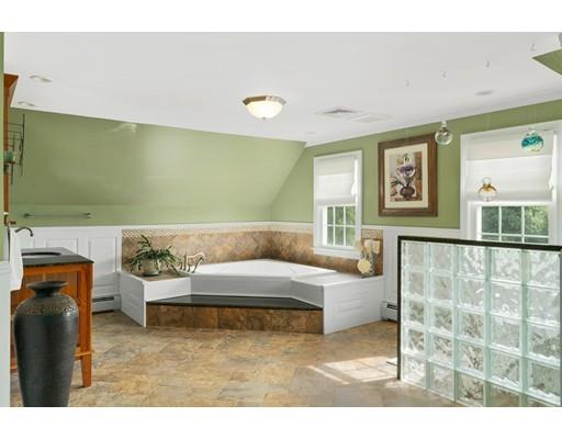 78 Fiske Hill Road Sturbridge, MA 01566 - Photo 17 of 30 Gallery Image 17