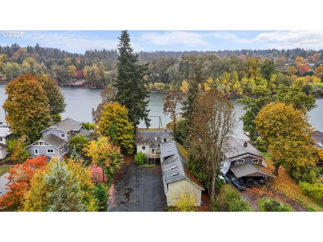 a house view with a outdoor space