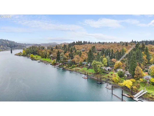 $1,149,000 | 14411 Southeast Wagner Lane, Milwaukie, OR 97267