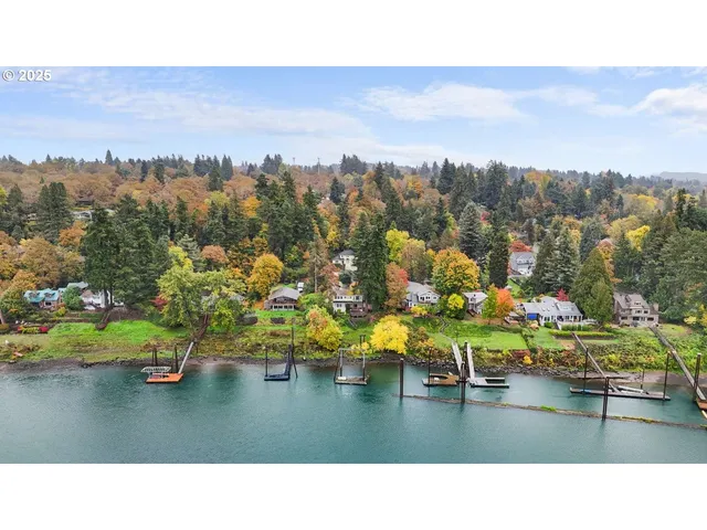 $1,149,000 | 14411 Southeast Wagner Lane, Milwaukie, OR 97267