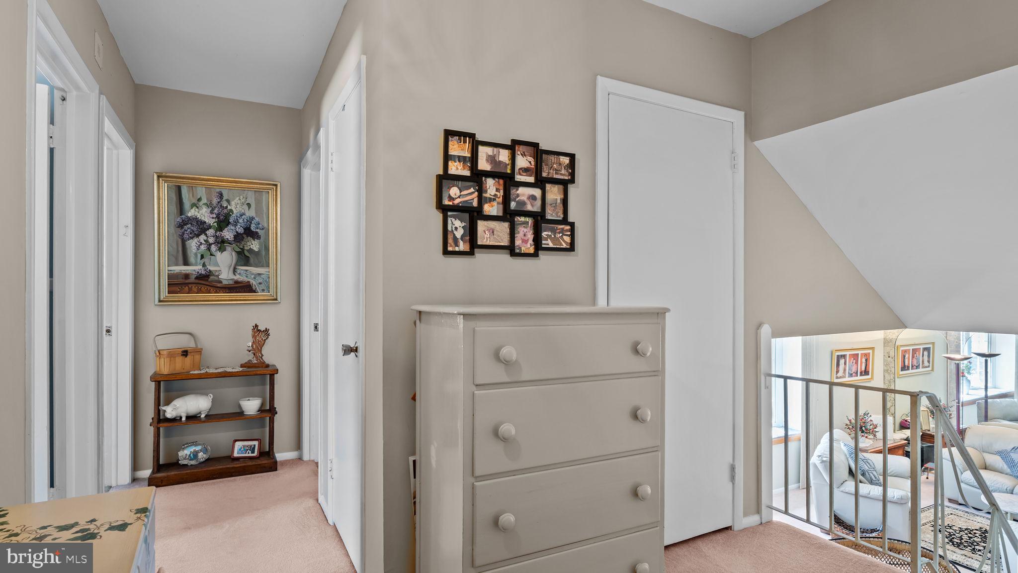11992 Lockart Road Philadelphia, PA 19116 - Photo 19 of 24 Gallery Image 19