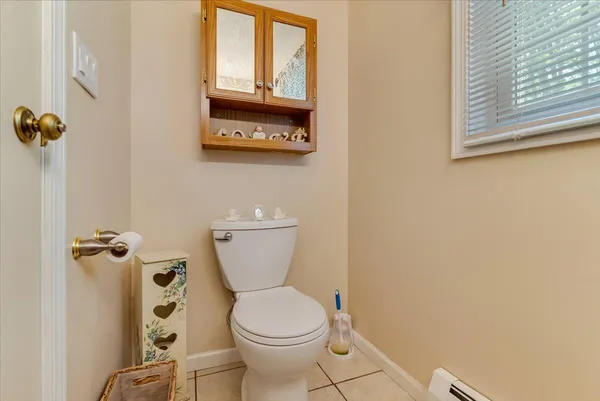 $429,000 | 9 Cobblewood Drive, Mount Pocono, PA 18344
