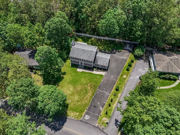 $429,000 | 9 Cobblewood Drive, Mount Pocono, PA 18344