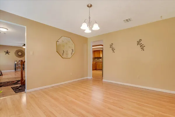 $429,000 | 9 Cobblewood Drive, Mount Pocono, PA 18344