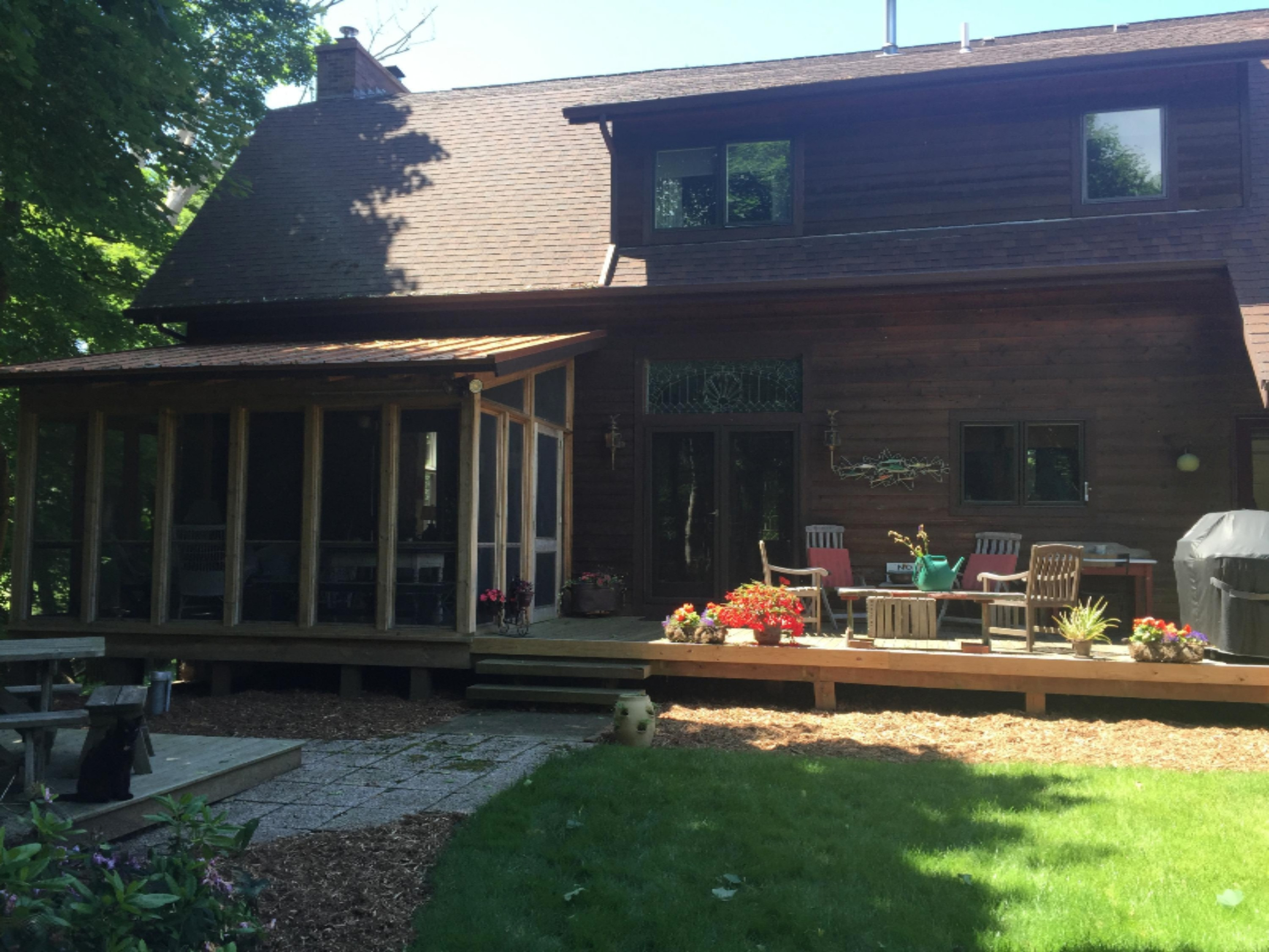2823 Lakeshore Road Manistee, MI 49660 - Photo 3 of 67 IMG_6163
