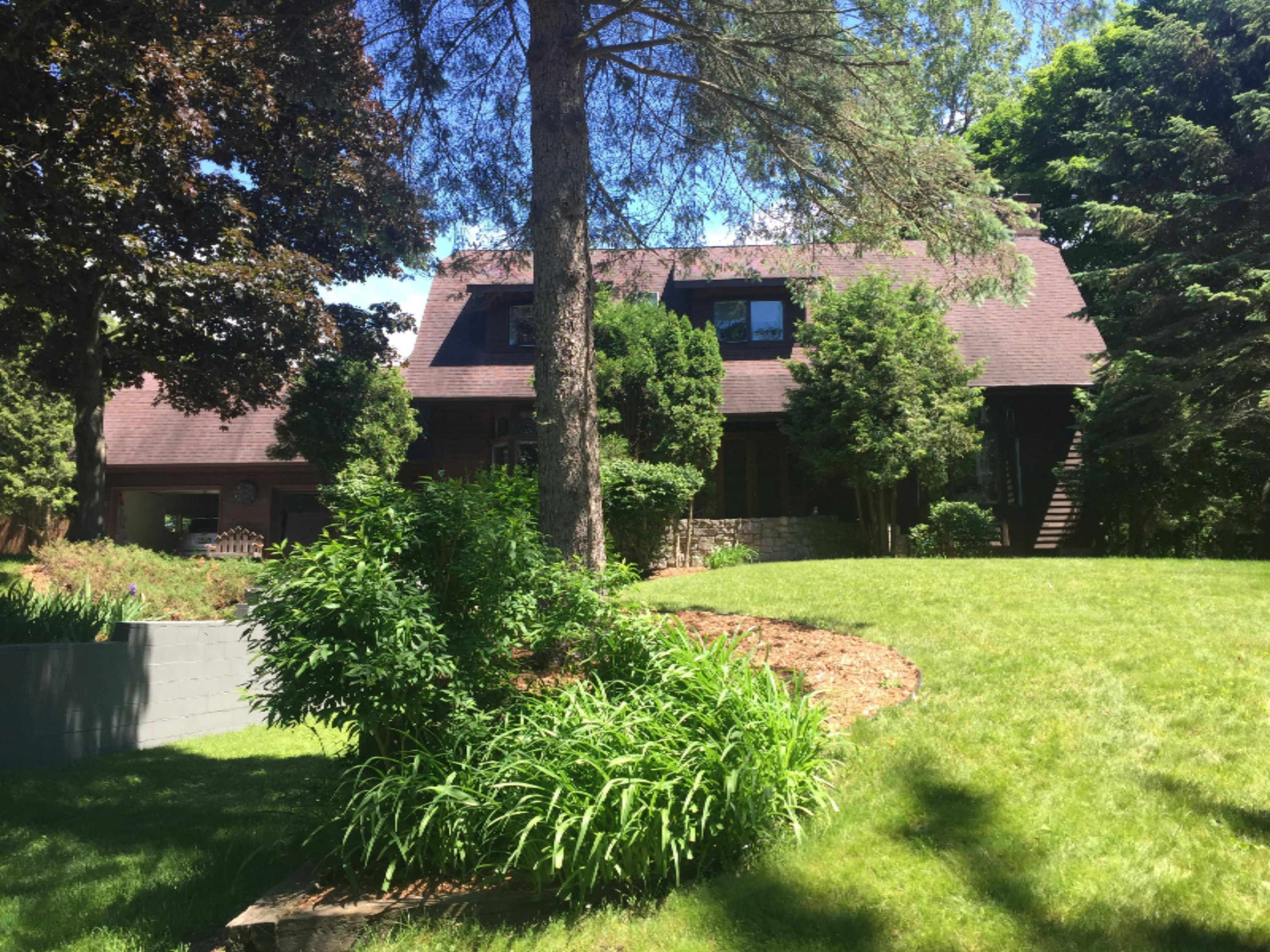 2823 Lakeshore Road Manistee, MI 49660 - Photo 4 of 67 IMG_6176