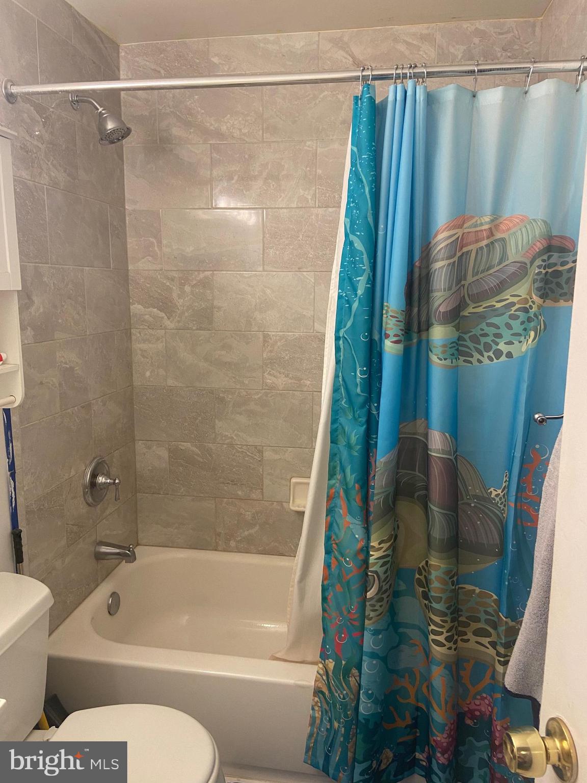 1761 Aberdeen Circle Crofton, MD 21114 - Photo 25 of 33 a bathroom with a shower and a toilet