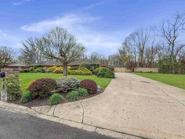 $582,500 | 570 Golden Place, Lafayette, IN 47905