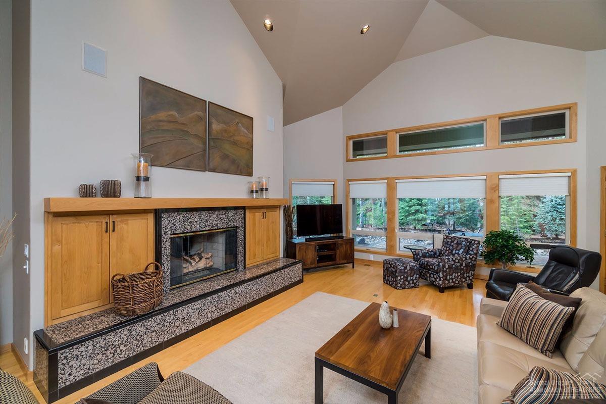 19379 Rim Lake Court Bend, OR 97702 - Photo 6 of 23 Additional Photo