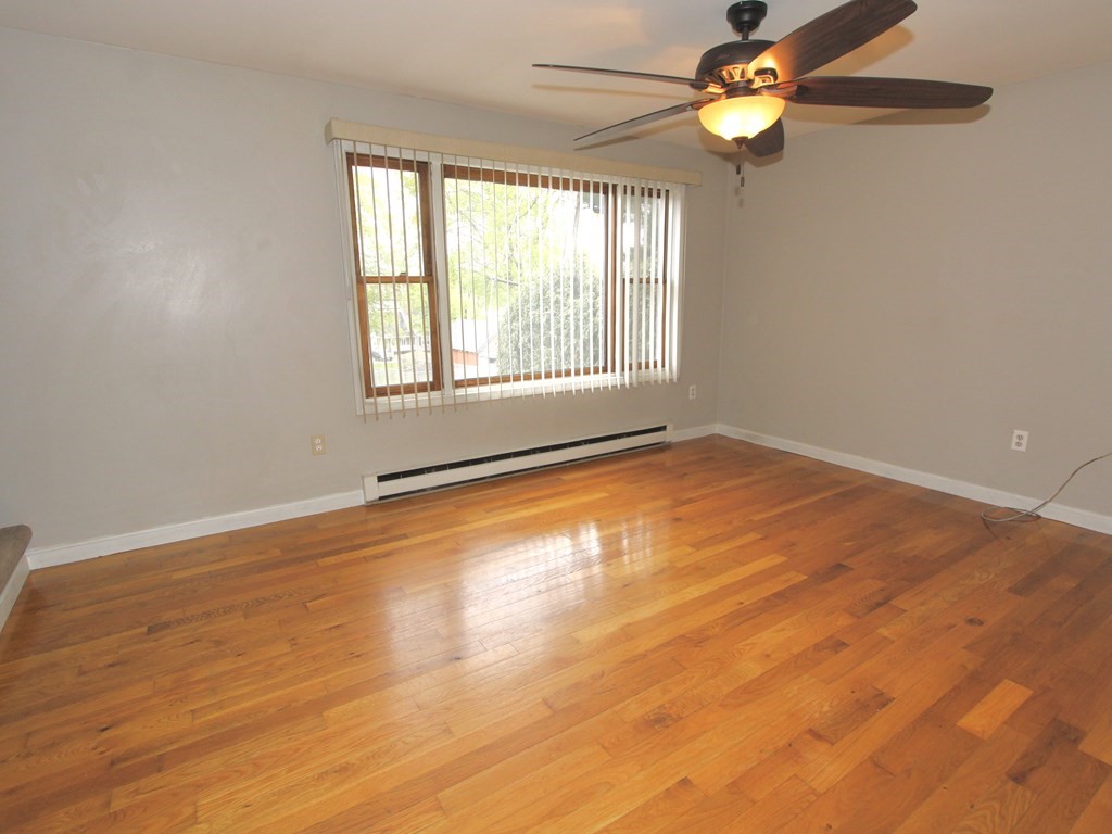 20 Arline Street Worcester, MA 01607 - Photo 5 of 11 Gallery Image 5