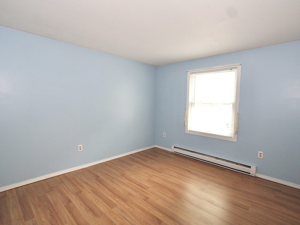20 Arline Street Worcester, MA 01607 - Photo 7 of 11 Gallery Image 7
