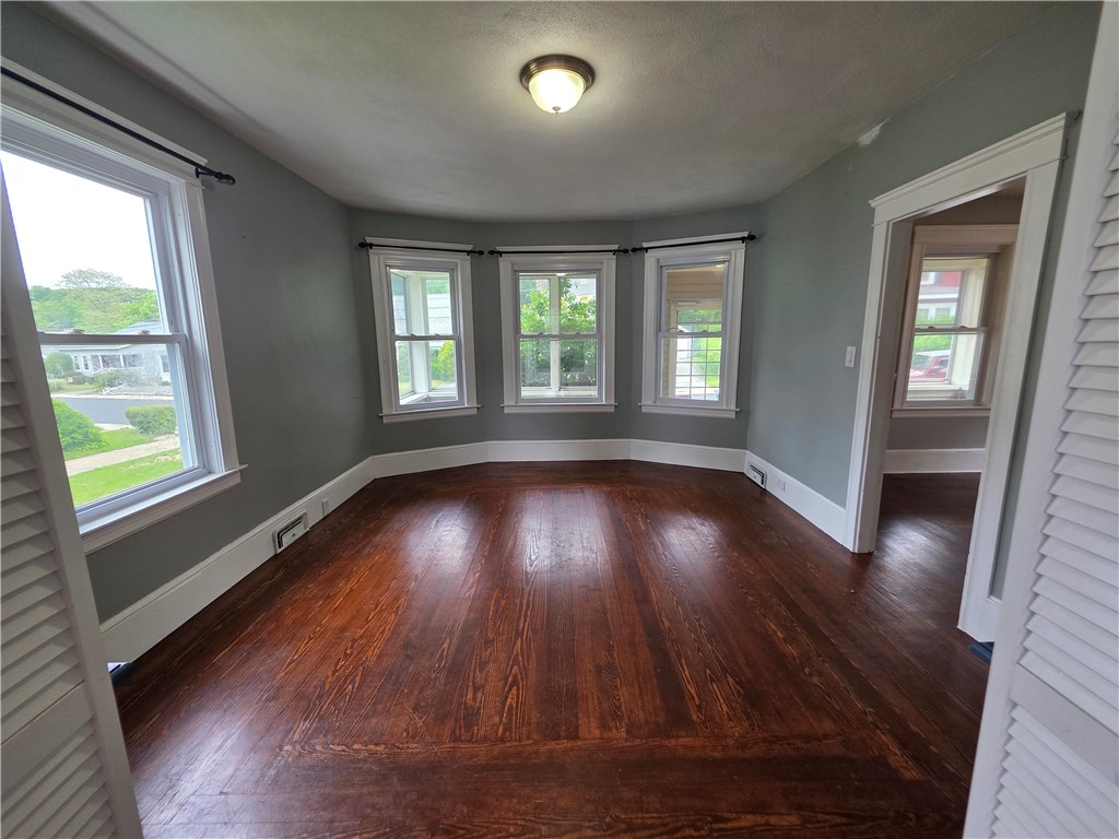 94 Huntington Avenue Woonsocket, RI 02895 - Photo 11 of 32 Gallery Image 11