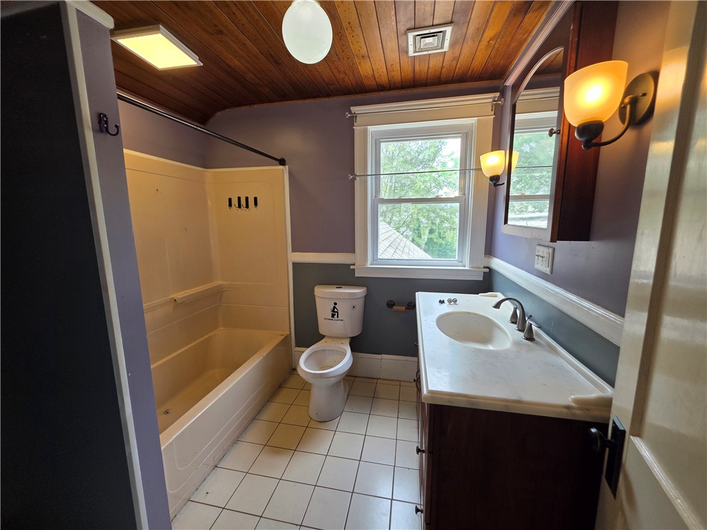 94 Huntington Avenue Woonsocket, RI 02895 - Photo 28 of 32 Gallery Image 28