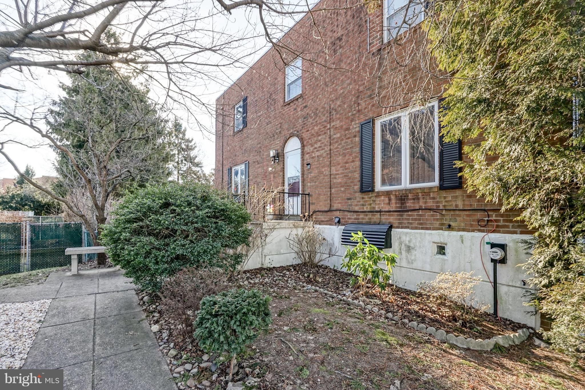 11011 Rennard Street Philadelphia, PA 19116 - Photo 3 of 29 Path To Side/Main Entrance