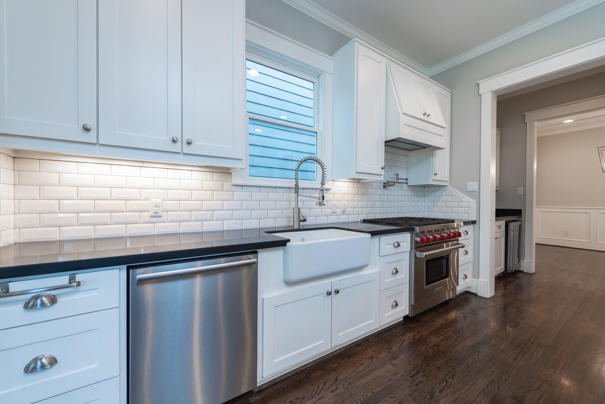 734 Allston Street, Unit B Houston, TX 77007 - Photo 8 of 28 The under cabinet lighting adds that special touch. The popular farmhouse style sink is deep. Many homeowners love this feature.