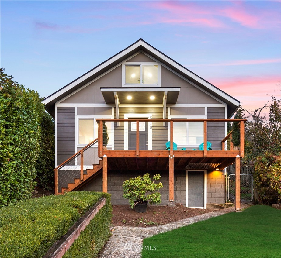 810 Cedar Avenue South Renton, WA 98057 - Photo 1 of 40 Gallery Image 1