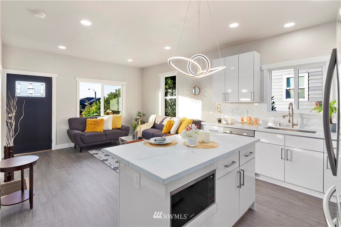 810 Cedar Avenue South Renton, WA 98057 - Photo 13 of 40 Gallery Image 13