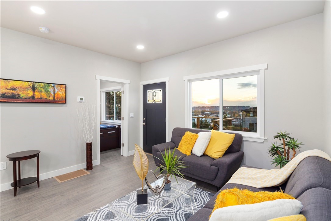 810 Cedar Avenue South Renton, WA 98057 - Photo 16 of 40 Gallery Image 16