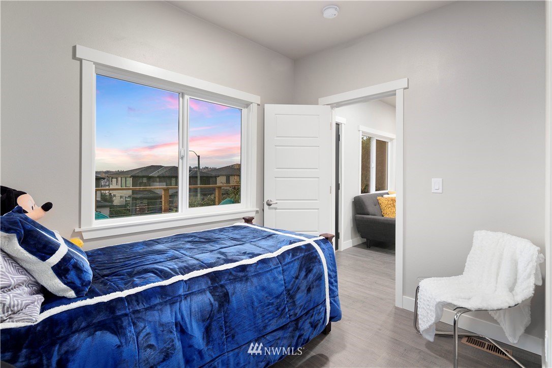 810 Cedar Avenue South Renton, WA 98057 - Photo 18 of 40 Gallery Image 18