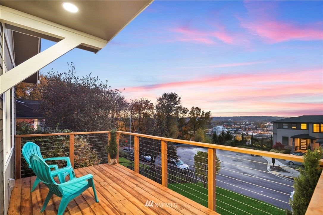 810 Cedar Avenue South Renton, WA 98057 - Photo 3 of 40 Gallery Image 3