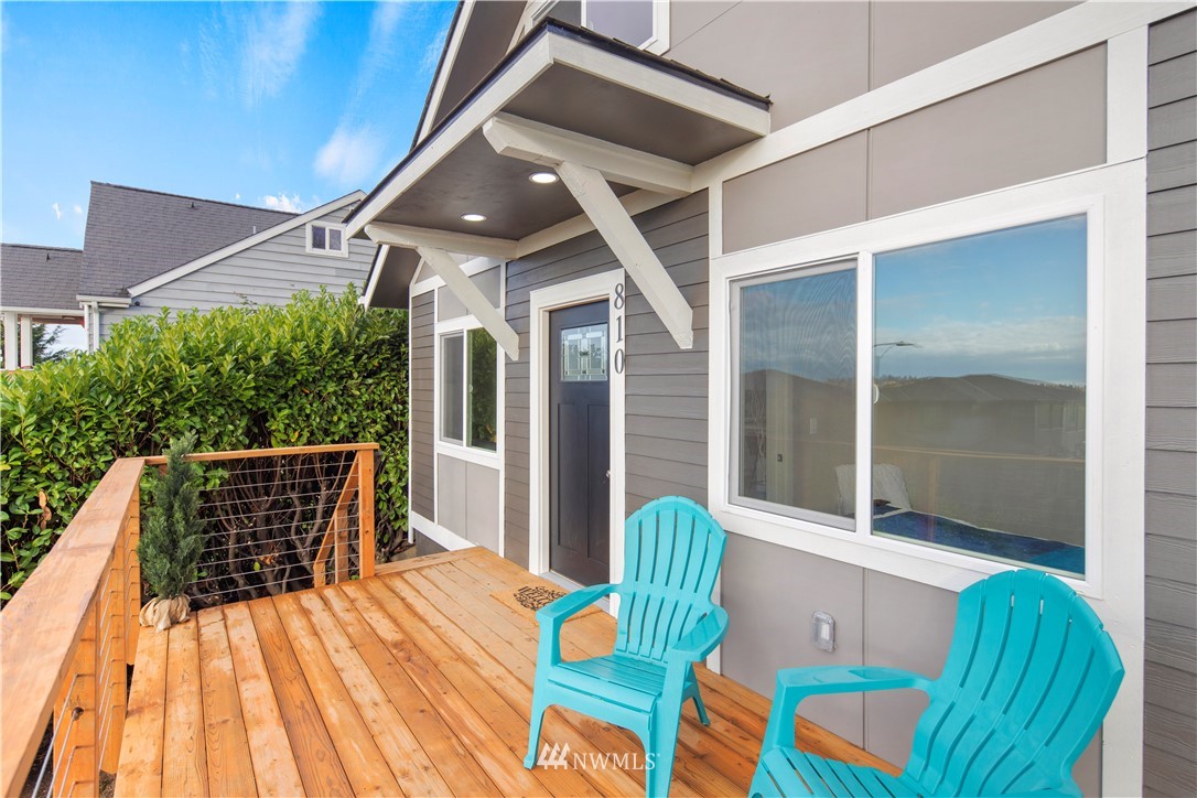 810 Cedar Avenue South Renton, WA 98057 - Photo 4 of 40 Gallery Image 4