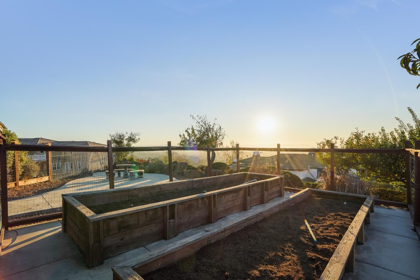 20460 Viewpoint Road Castro Valley, CA 94552 - Photo 40 of 50 a view of a terrace with seating space