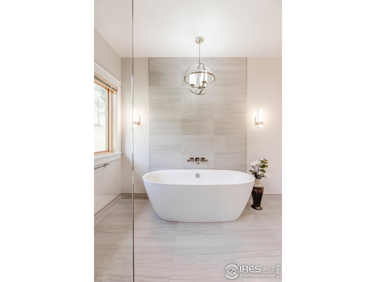 7010 Olde Stage Road Boulder, CO 80302 - Photo 17 of 35 soaking tub and oversized shower