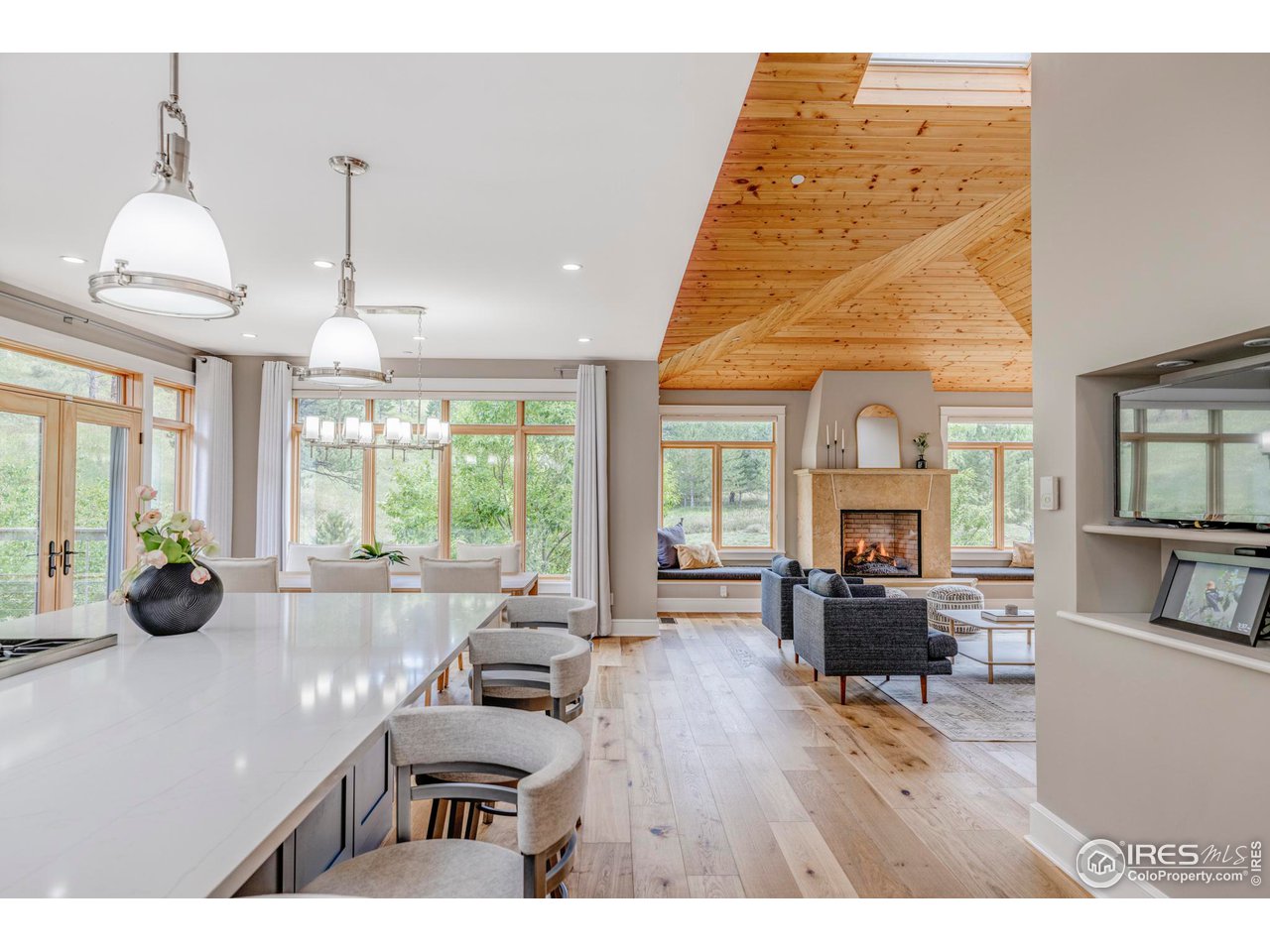 7010 Olde Stage Road Boulder, CO 80302 - Photo 6 of 35 white oak flooring