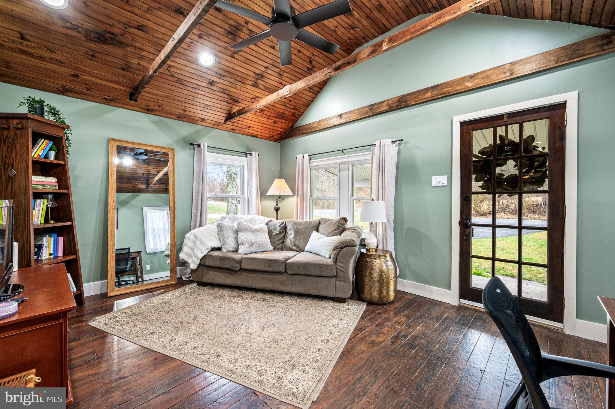 3319 Salford Station Road Perkiomenville, PA 18074 - Photo 5 of 27 Family Room