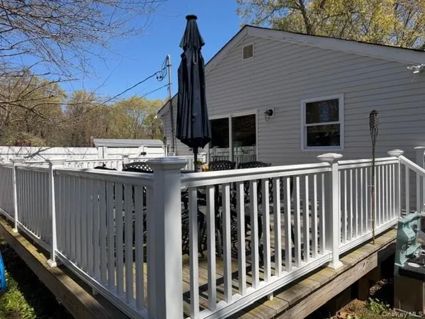 $3,500 | 10 Hollingsworth Place, Centereach, NY 11720
