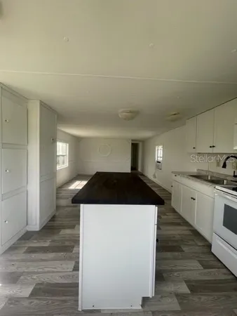 $1,100 | 3245 East Main Street, Unit 8, Lakeland, FL 33801