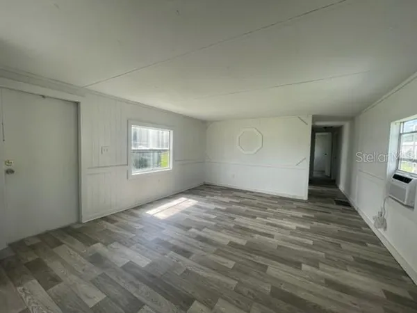 $1,100 | 3245 East Main Street, Unit 8, Lakeland, FL 33801