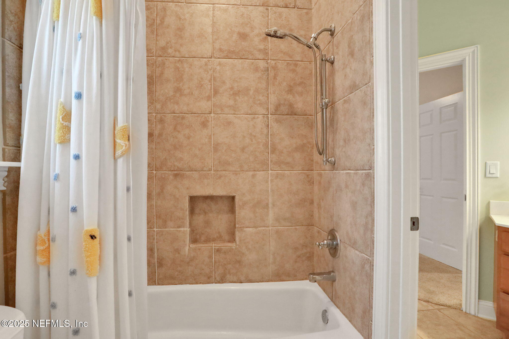 528 Sebastian Square St. Augustine, FL 32095 - Photo 48 of 66 Tub & Shower