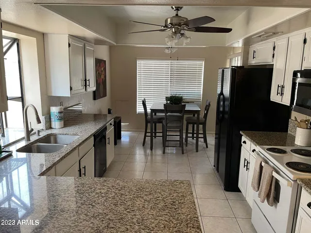 $2,695 | 802 West Plata Avenue, Mesa, AZ 85210